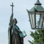 Das Bonifatiusdenkmal: Geschichte und Begegnung